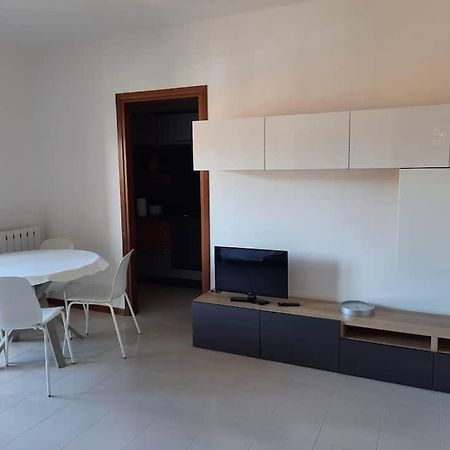 Appartamento Confortevole E Ben Servito San Mariano Buitenkant foto