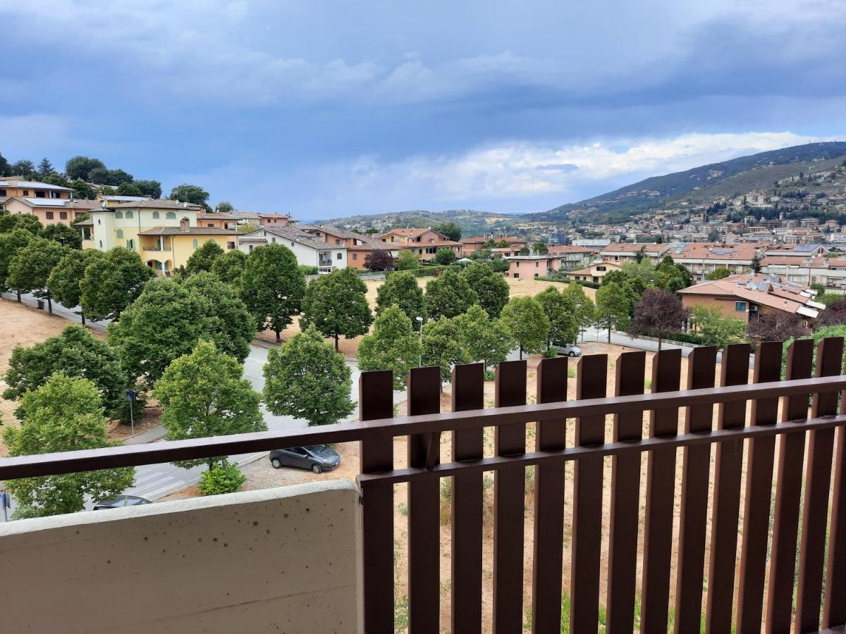 Appartamento Confortevole E Ben Servito San Mariano Buitenkant foto