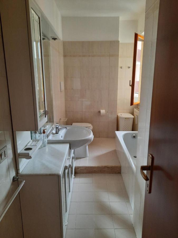 Appartamento Confortevole E Ben Servito San Mariano Buitenkant foto